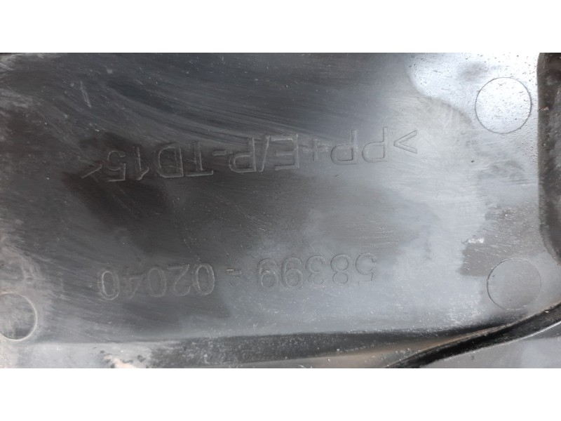 Recambio de cubrecarter para toyota auris active referencia OEM IAM 5839902040  