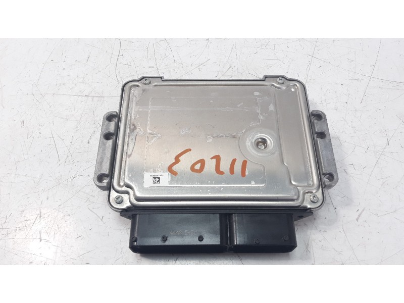 Recambio de centralita motor uce para suzuki vitara 1.4 16v boosterjet cat referencia OEM IAM 3391060R00 0261S11956 