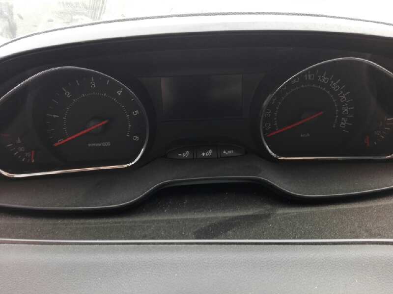 peugeot 208 del año 2014