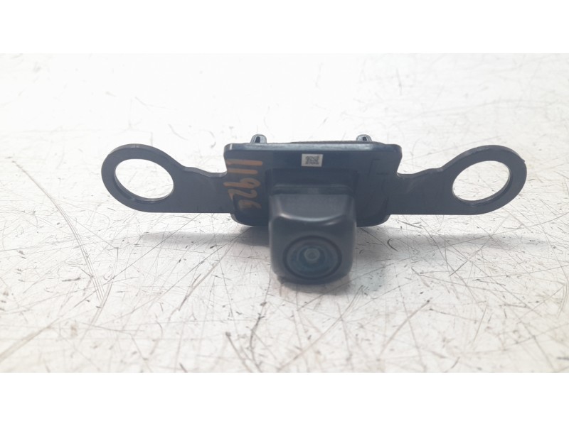 Recambio de camara vision trasera para toyota corolla (e21) hybrid style referencia OEM IAM 8679002240  