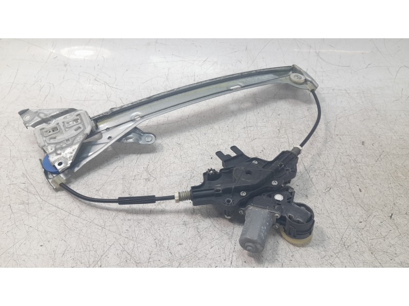 Recambio de elevalunas delantero izquierdo para toyota corolla (e21) hybrid style referencia OEM IAM 6982002801C  