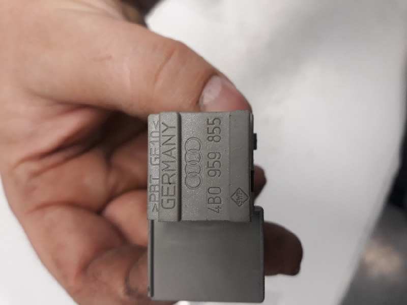 Recambio de mando elevalunas delantero derecho para audi allroad quattro (4b5) 2.7 t referencia OEM IAM 4B0959855  