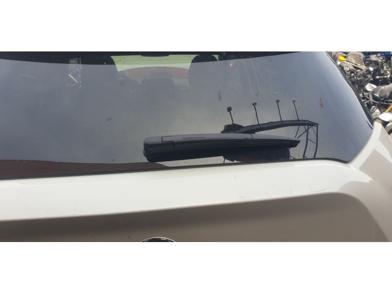 Recambio de motor limpia trasero para ssangyong tivoli urban 4x2 referencia OEM IAM 8611035000  