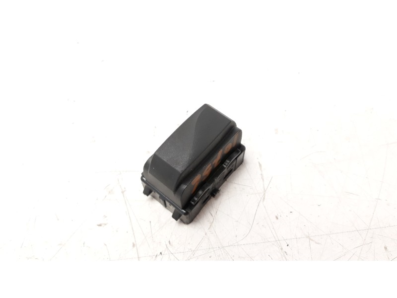 Recambio de interruptor para renault captur 1.5 dci diesel fap energy referencia OEM IAM 684920647R  