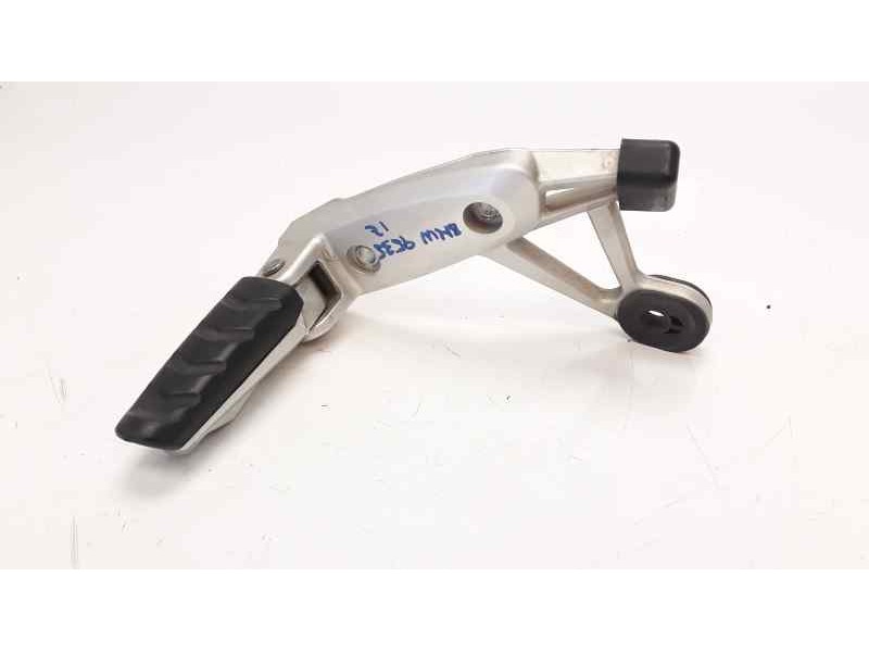 Recambio de estribo para bmw r 1200 gs/r/hp2 r 1200 r referencia OEM IAM 7693113  