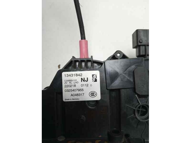 Recambio de cerradura puerta trasera izquierda para opel corsa e selective referencia OEM IAM 13431842 0325407955 A048317