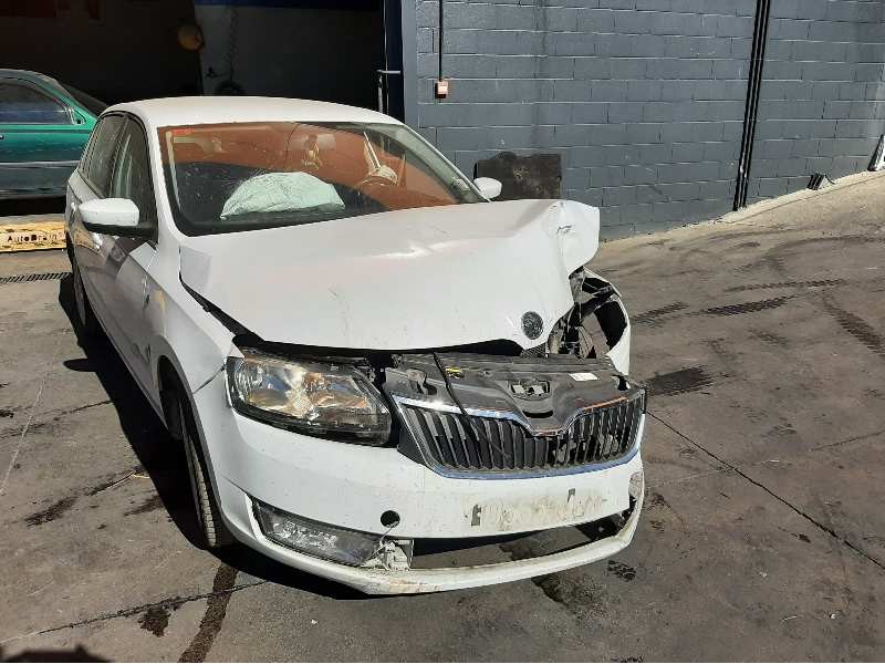 skoda spaceback (5h) del año 2015