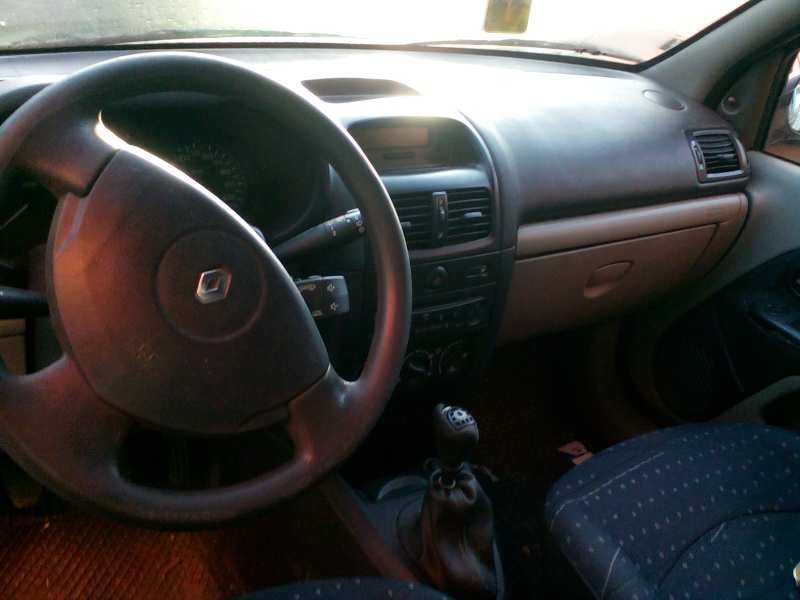 renault clio ii fase ii (b/cb0) del año 2003