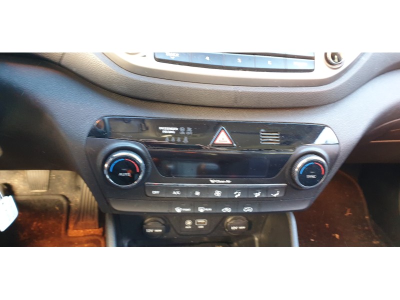 Recambio de mando climatizador para hyundai tucson 1.7 crdi cat referencia OEM IAM 97250D7210TRY  