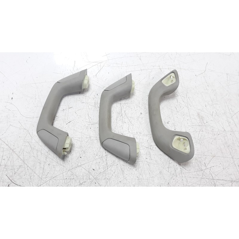 Recambio de maneta interior delantera derecha para toyota land cruiser (j15) 2.8 cat referencia OEM IAM 7468060010B0  