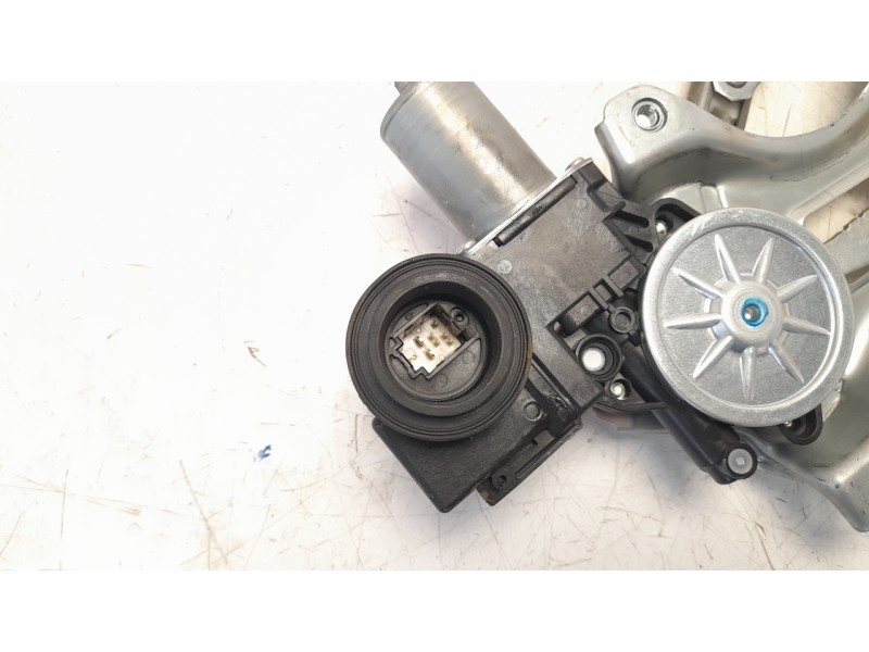 Recambio de elevalunas delantero derecho para toyota prius+ 1.8 16v (híbrido) referencia OEM IAM 6980121020  