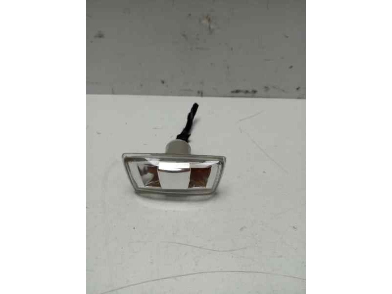 Recambio de piloto lateral izquierdo para opel corsa e selective referencia OEM IAM 13497989  OP4104141