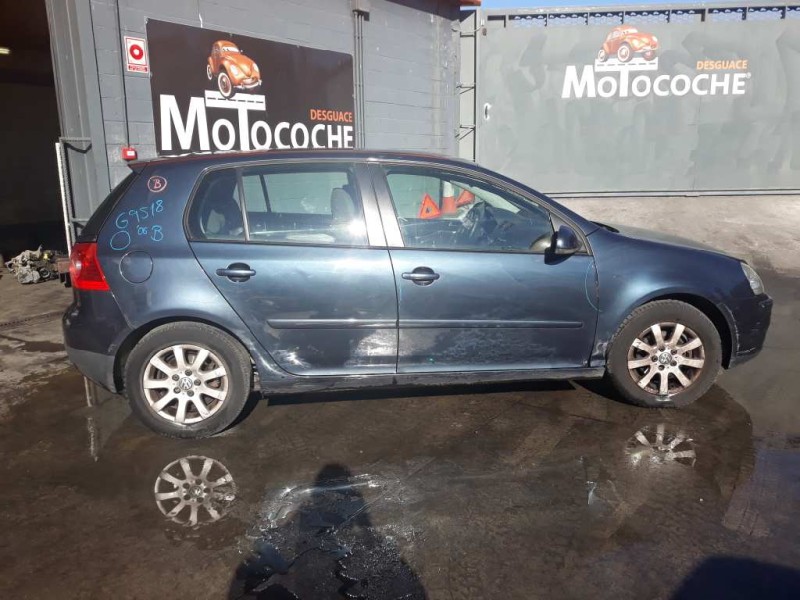 volkswagen golf v berlina (1k1) del año 2006