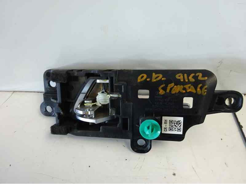 Recambio de maneta interior delantera derecha para kia sportage drive 2wd referencia OEM IAM 82623F1000  