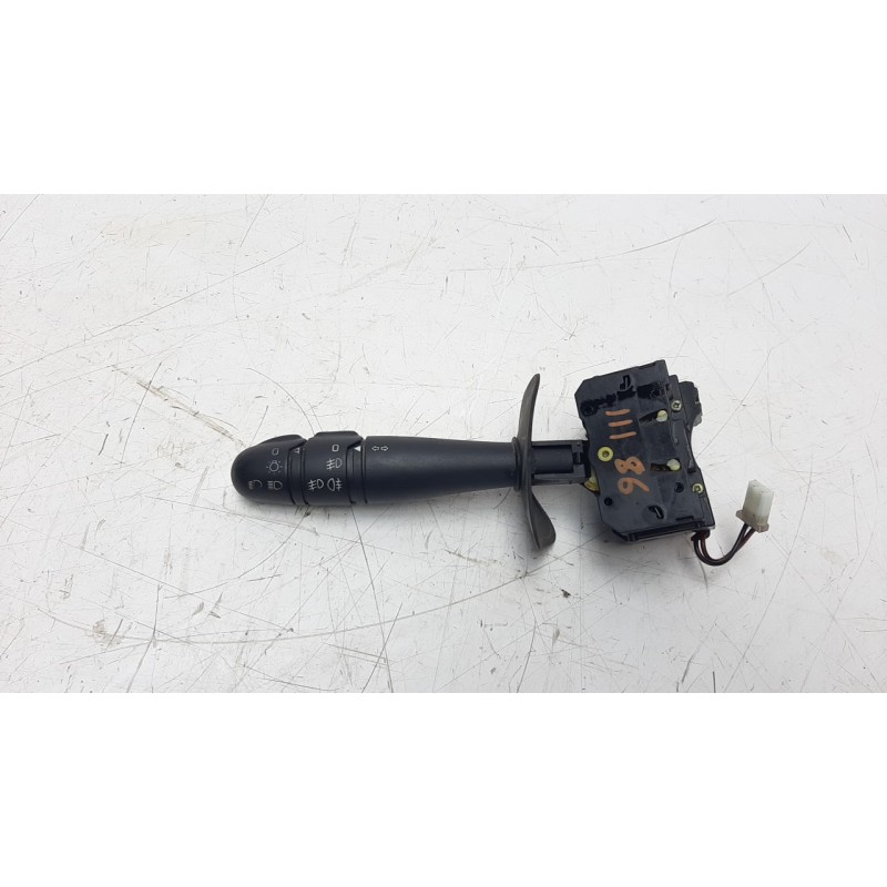 Recambio de mando intermitentes para renault megane i fase 2 berlina (ba0) 1.4 cat referencia OEM IAM 7700428227  