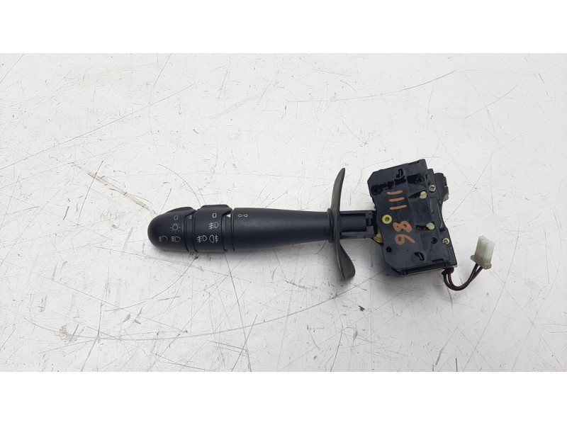 Recambio de mando intermitentes para renault megane i fase 2 berlina (ba0) 1.4 cat referencia OEM IAM 7700428227  