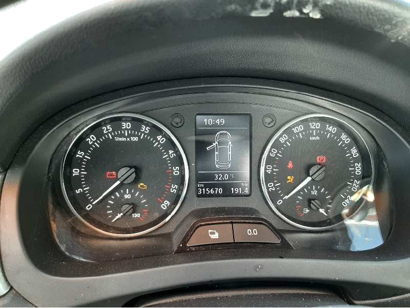 skoda spaceback (5h) del año 2015