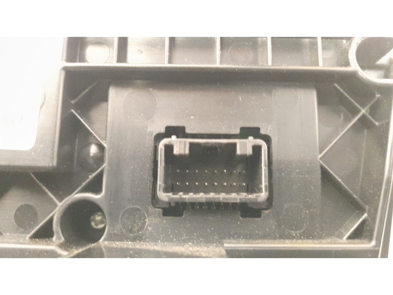 Recambio de mando climatizador para toyota prius+ 1.8 16v (híbrido) referencia OEM IAM 5590047270 2370008960 