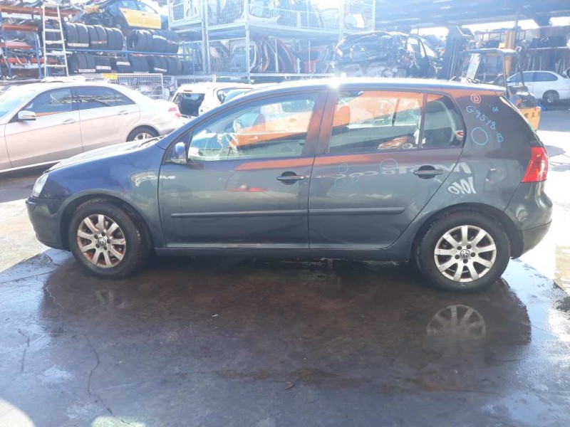 volkswagen golf v berlina (1k1) del año 2006