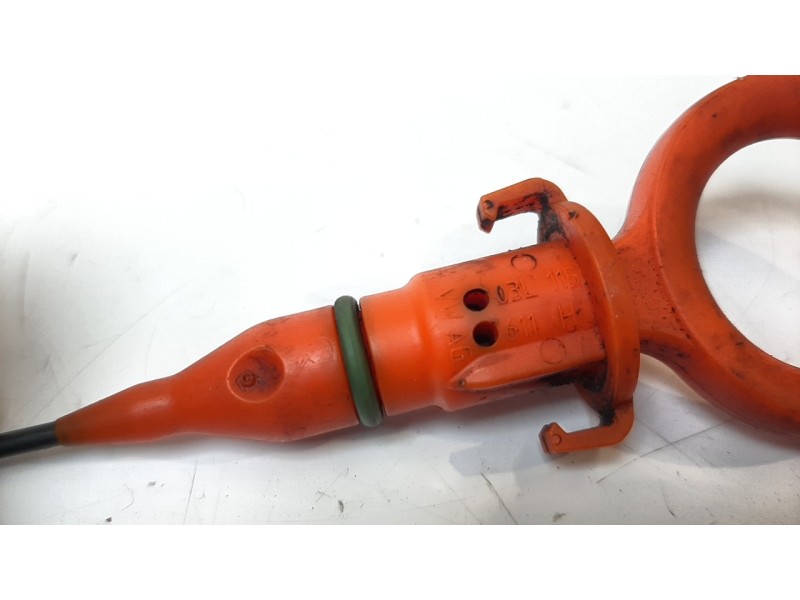 Recambio de varilla aceite para audi a3 (8p) 1.6 tdi attraction referencia OEM IAM 03L115611H  