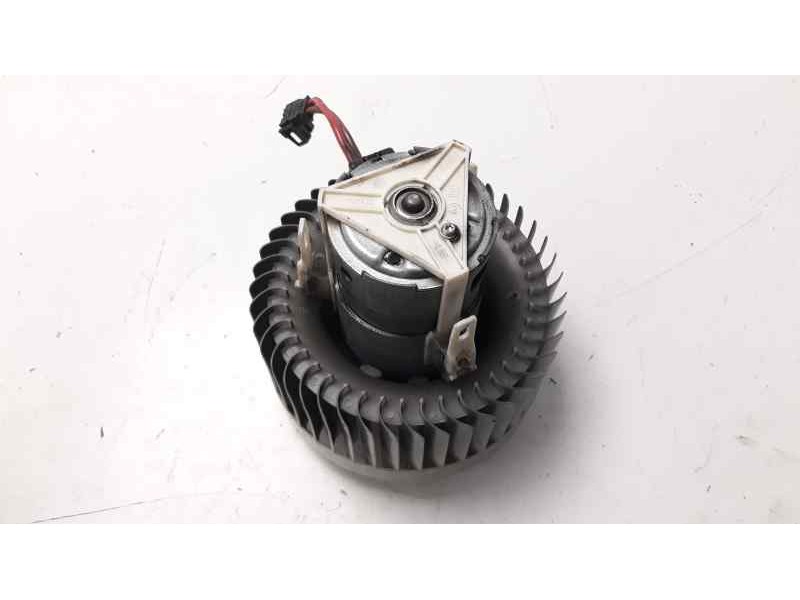 Recambio de ventilador calefaccion para mercedes-benz clase clc (cl203) clc 220 cdi (la) (203.708) referencia OEM IAM 0130101119