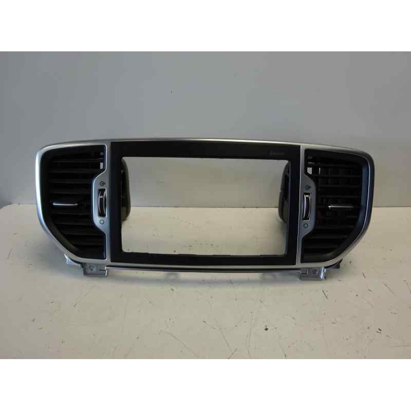 Recambio de rejilla aireadora para kia sportage drive 2wd referencia OEM IAM 84740F14200  