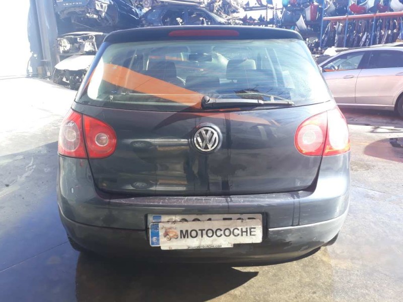 volkswagen golf v berlina (1k1) del año 2006