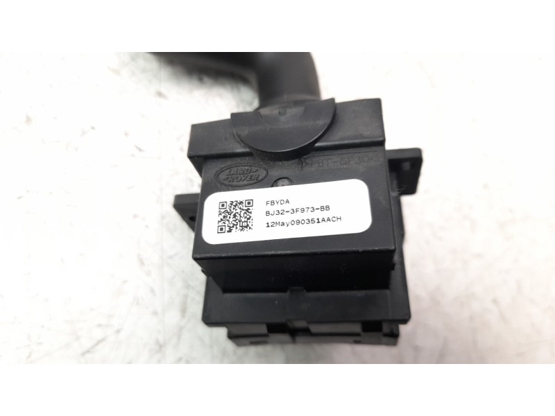 Recambio de mando limpia para land rover evoque referencia OEM IAM BJ323F973BB  