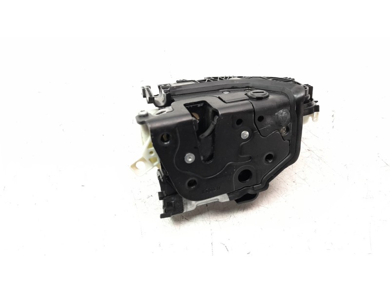 Recambio de cerradura puerta trasera derecha para audi a4 avant (8wd) referencia OEM IAM 8X0839016G  