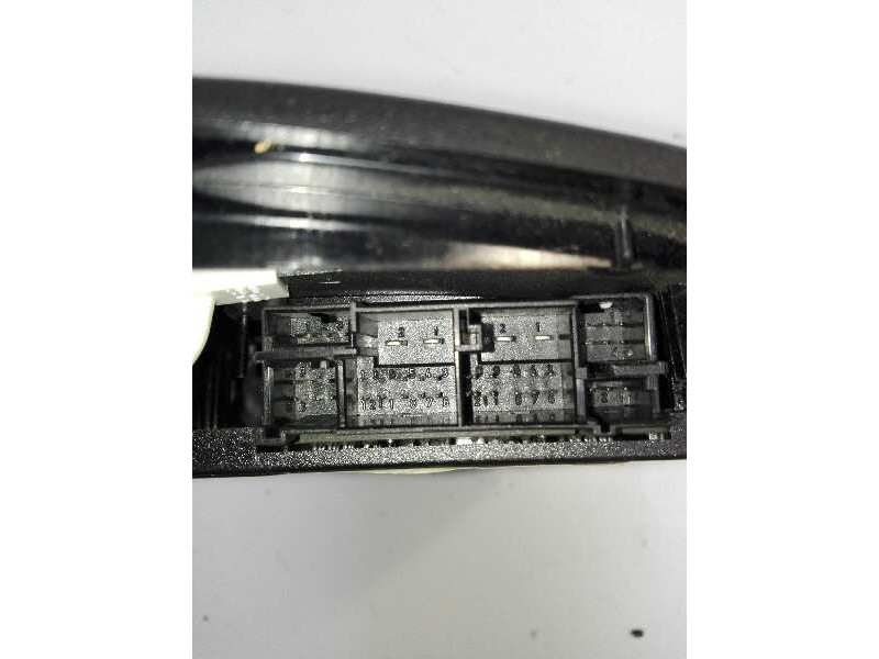 Recambio de luz interior para mercedes-benz clase clc (cl203) clc 220 cdi (la) (203.708) referencia OEM IAM 2038208201  