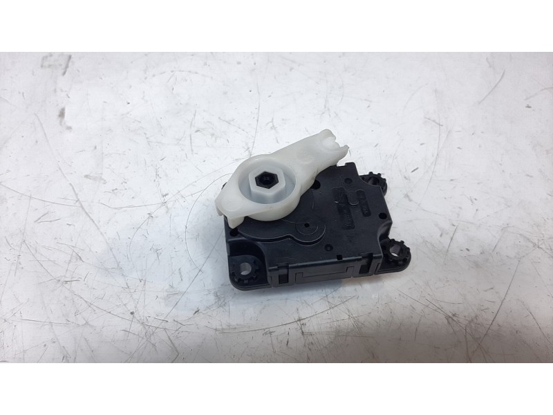 Recambio de motor apertura trampillas climatizador para renault clio v zen referencia OEM IAM A21201700  