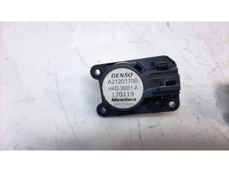 Recambio de motor apertura trampillas climatizador para renault clio v zen referencia OEM IAM A21201700  