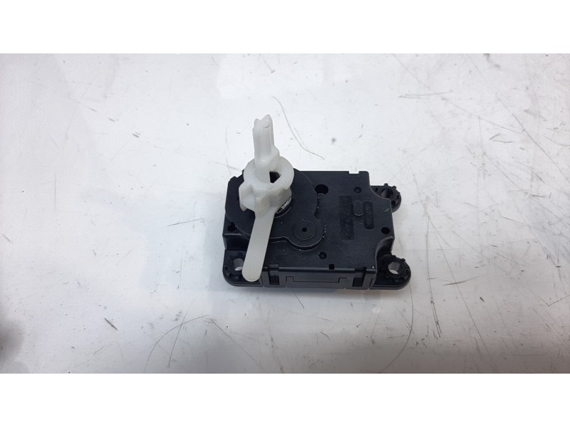 Recambio de motor apertura trampillas climatizador para renault clio v zen referencia OEM IAM A21201700  