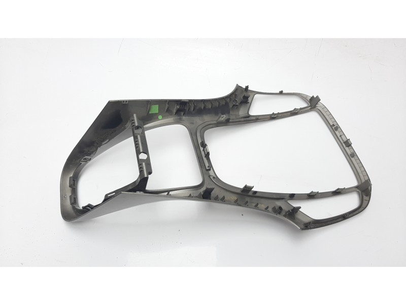 Recambio de moldura para opel astra j lim. selective referencia OEM IAM 13257562  