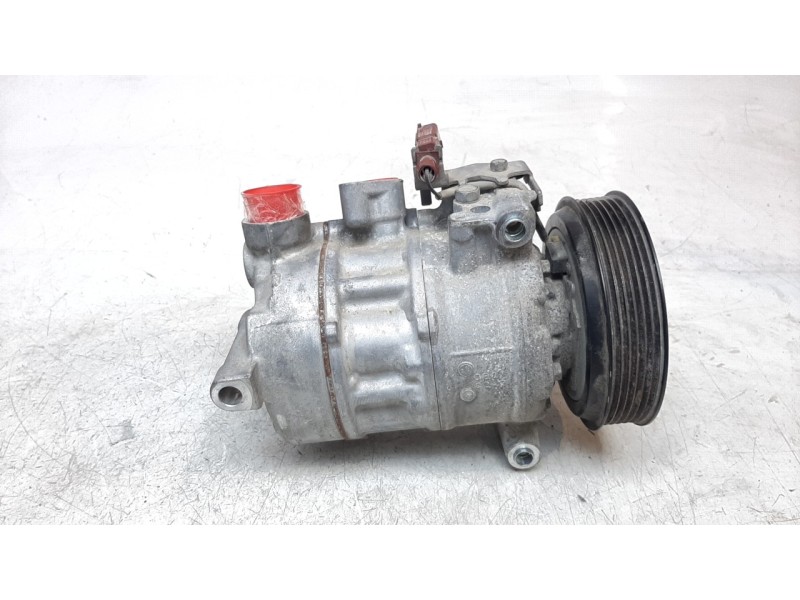 Recambio de compresor aire acondicionado para audi a4 avant (8wd) referencia OEM IAM 8W0816803L  CAF210237VW