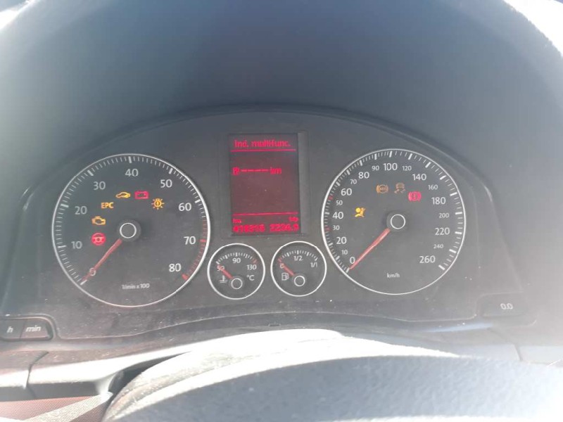 volkswagen golf v berlina (1k1) del año 2006