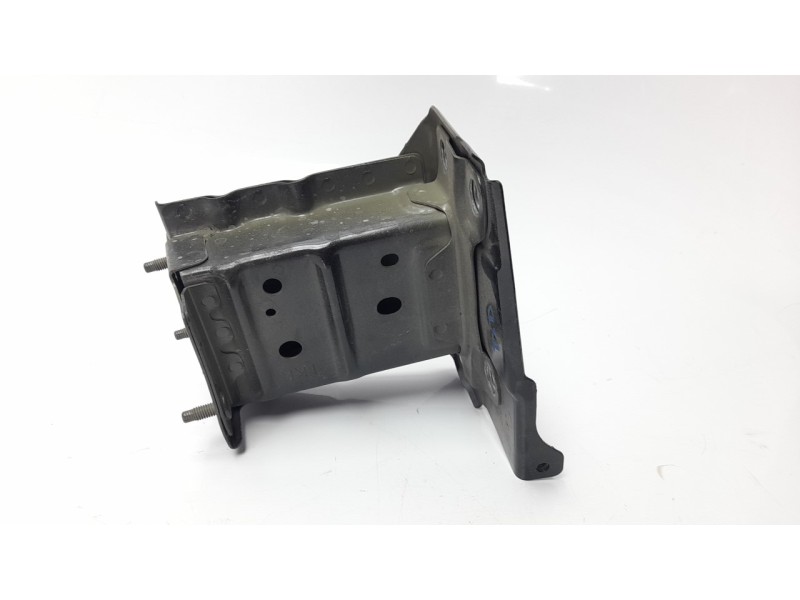 Recambio de refuerzo paragolpes trasero para nissan juke (f15) acenta referencia OEM IAM 85210BA60A  