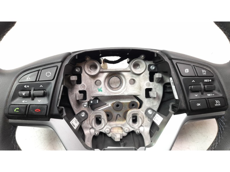 Recambio de volante para hyundai tucson 1.7 crdi cat referencia OEM IAM 56100D7580TRB  