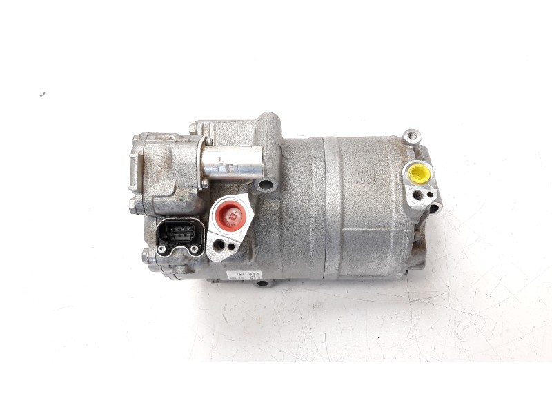 Recambio de compresor aire acondicionado para mercedes-benz clase gla (bm 247) 1.3 cat referencia OEM IAM A0008302201 0238140906