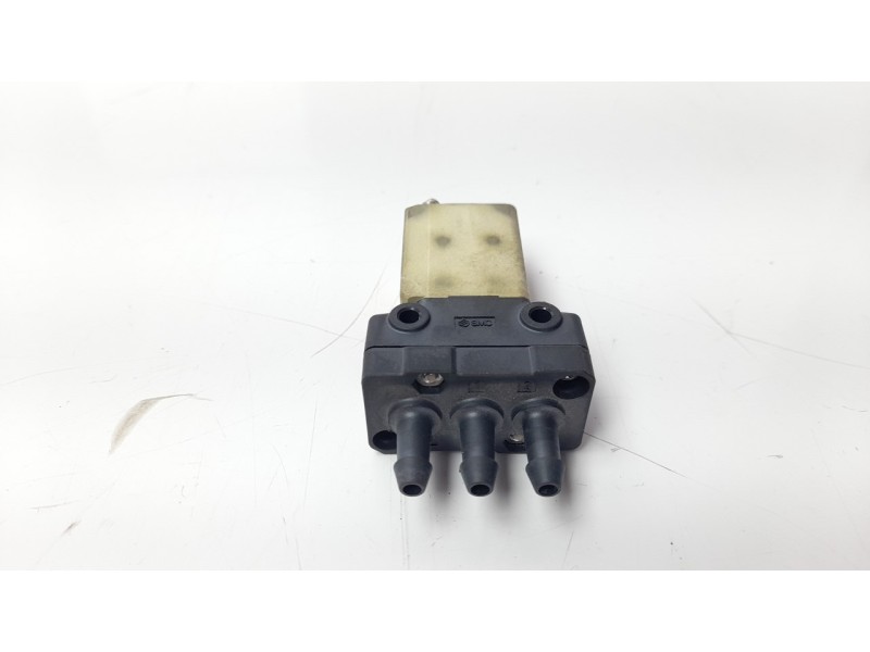 Recambio de valvula aire adicional para nissan juke (f15) acenta referencia OEM IAM LVMK2026J  