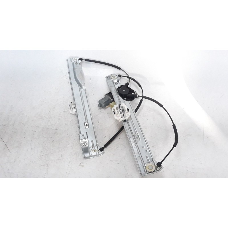 Recambio de elevalunas delantero izquierdo para ford kuga (cbs) 2.0 tdci cat referencia OEM IAM CM093110A  