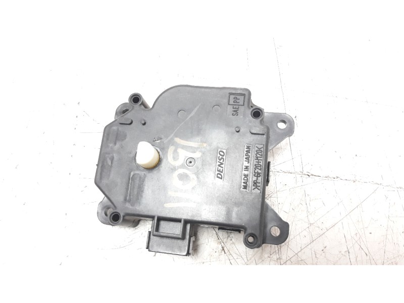 Recambio de motor apertura trampillas climatizador para toyota land cruiser (j15) 2.8 cat referencia OEM IAM 0638000172  
