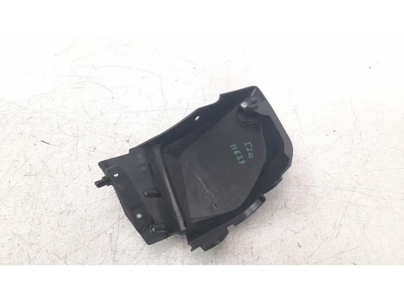 Recambio de moldura para bmw r 1250 rt referencia OEM IAM 46638534853  