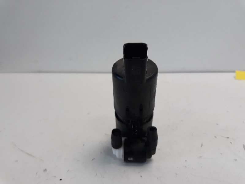 Recambio de bomba limpia para dacia sandero laureate referencia OEM IAM 286200851R  