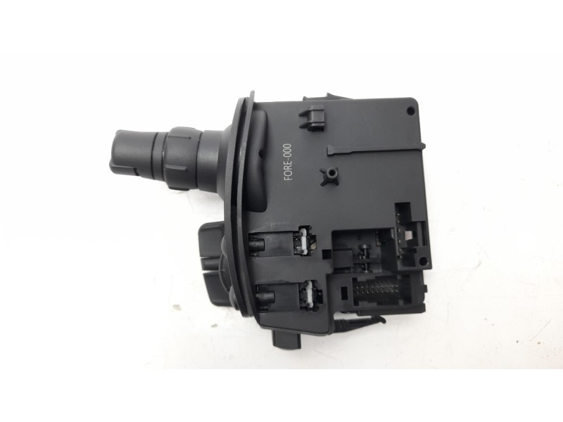 Recambio de mando limpia para renault clio iii referencia OEM IAM 820135919 CCF530417HQ EPERE000