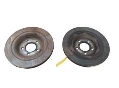 Recambio de disco de freno trasero para ford mustang 5.0 ti-vct v8 cat referencia OEM IAM JR3C2A315AA   2