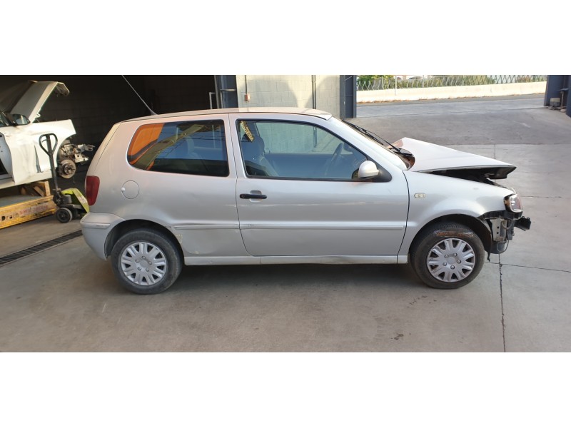volkswagen polo berlina (6n2) del año 2000