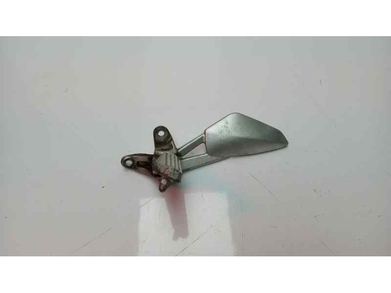 Recambio de estribo para bmw k 1300 s/r/gt k1300 r referencia OEM IAM 7660153  