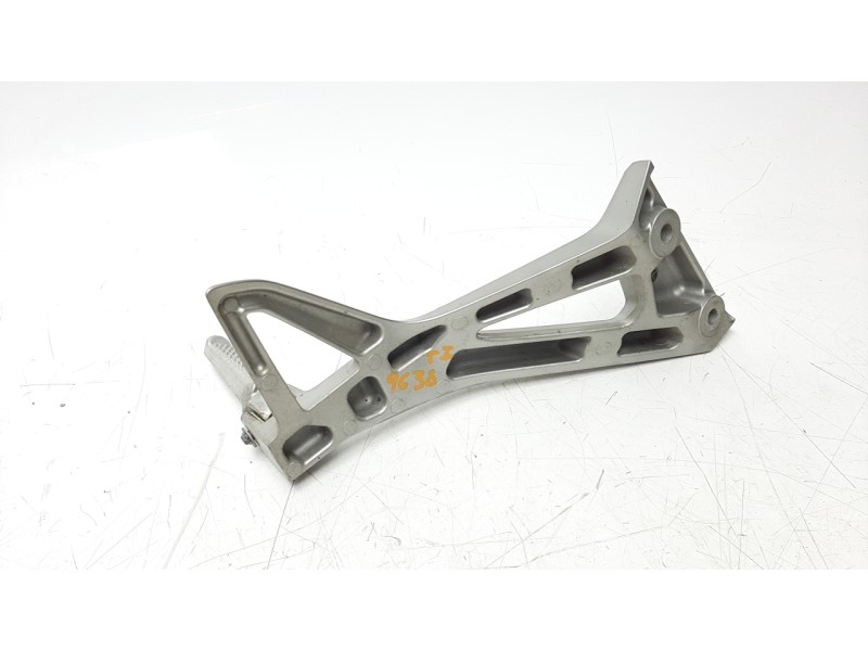 Recambio de estribo para honda vfr800x crossrunner crossrunner (vfr800x) referencia OEM IAM 50760MGY640 50730KT7761 