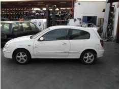 nissan almera (n16/e) del año 2001